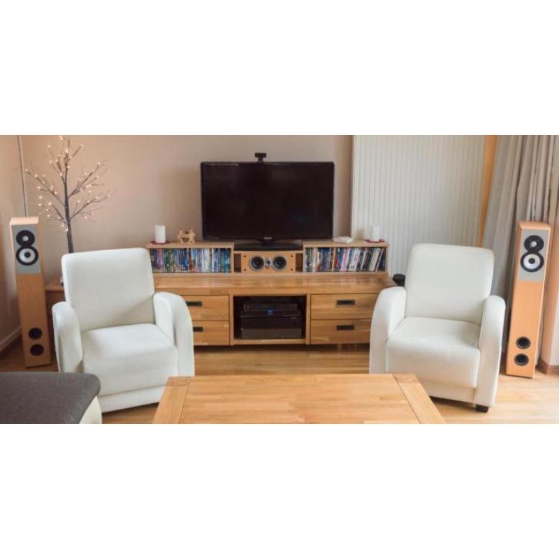 Arcam Xeta 290P eindversterker met twee speakers