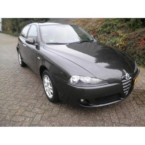 Alfa Romeo Alfa-147 1.6 T.spark 16V 88KW 5DR 2006 Zwart