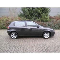 Alfa Romeo Alfa-147 1.6 T.spark 16V 88KW 5DR 2006 Zwart