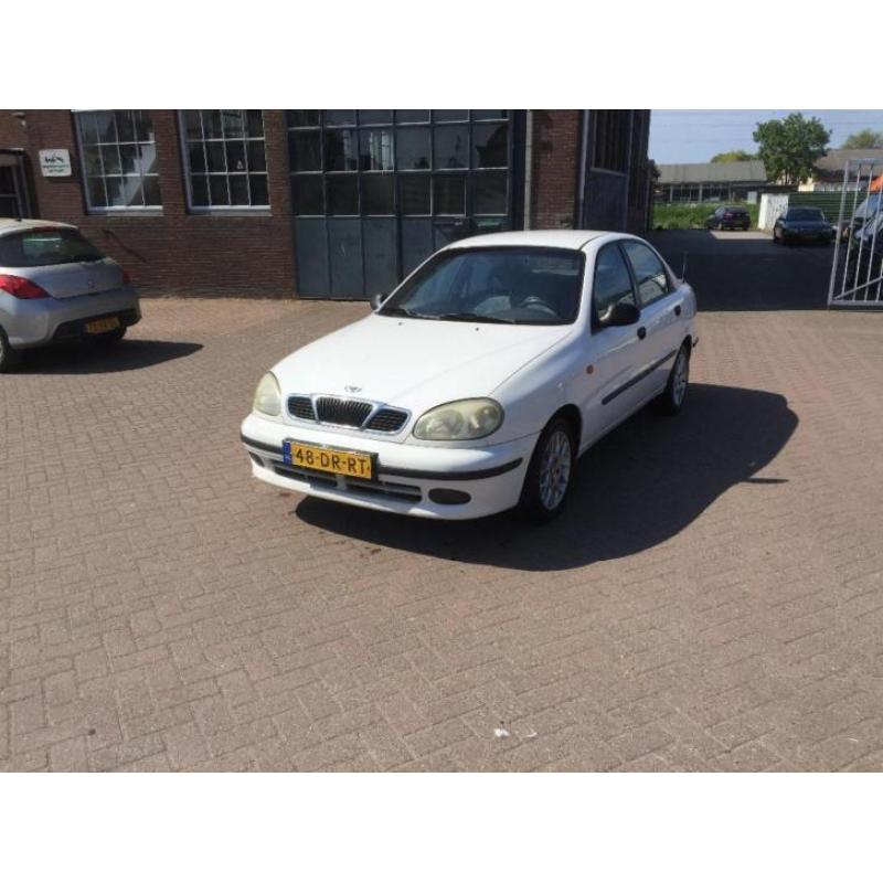 Daewoo Lanos 1.3 SE SDN 1999 Wit