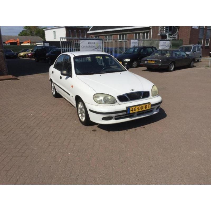 Daewoo Lanos 1.3 SE SDN 1999 Wit