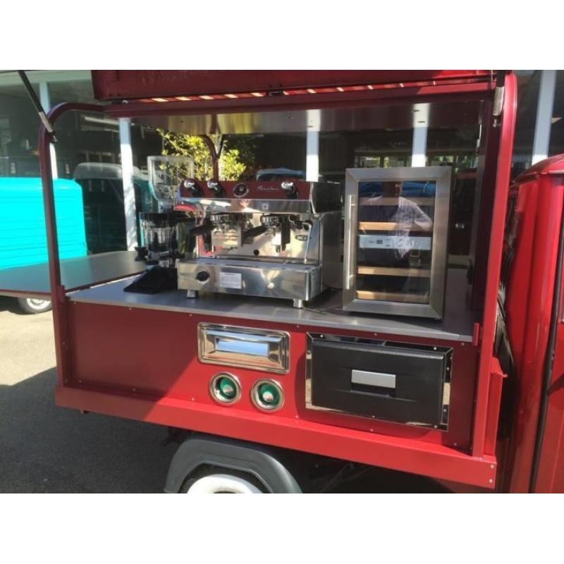 Piaggio Ape TUKTUK Verkoopwagen of foodtruck op maat gemaakt