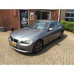 Hele nette BMW 3-Serie 2.5 I 325 Coupe AUT 2007 Grijs