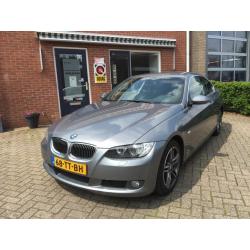 Hele nette BMW 3-Serie 2.5 I 325 Coupe AUT 2007 Grijs