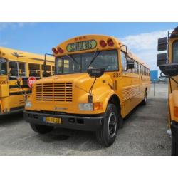 Amerikaanse Schoolbus te koop voor personenvervoer of promo