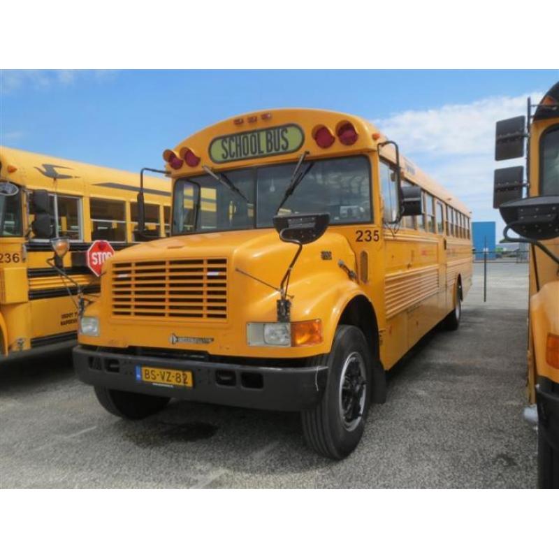 Amerikaanse Schoolbus te koop voor personenvervoer of promo
