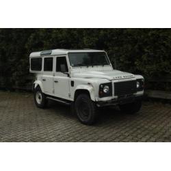 LAND ROVER DEFENDER PUMA 2008 SCHADE 219.000 km €12500,--!!!