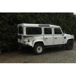 LAND ROVER DEFENDER PUMA 2008 SCHADE 219.000 km €12500,--!!!