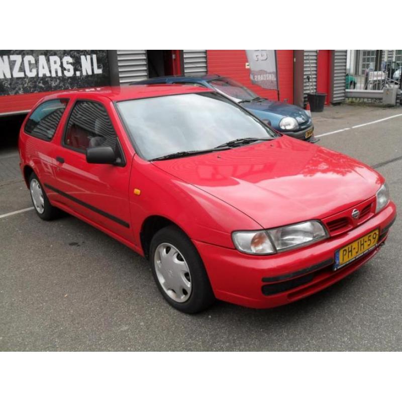 Nissan Almera 1.6, stuurbekracht,trekh,etc. bj.1996,APK,€650