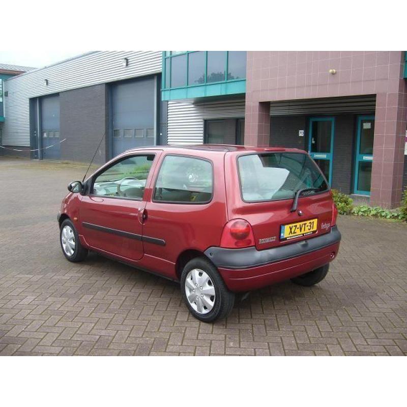 Renault Twingo 1.2 COMFORT ZEER MOOI + NIEUWE APK!