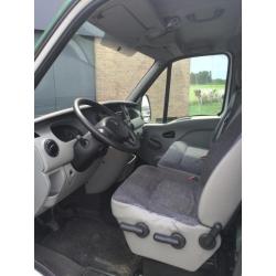 Nissan Interstar 2.5 DCI wit bestel bus (NV400)