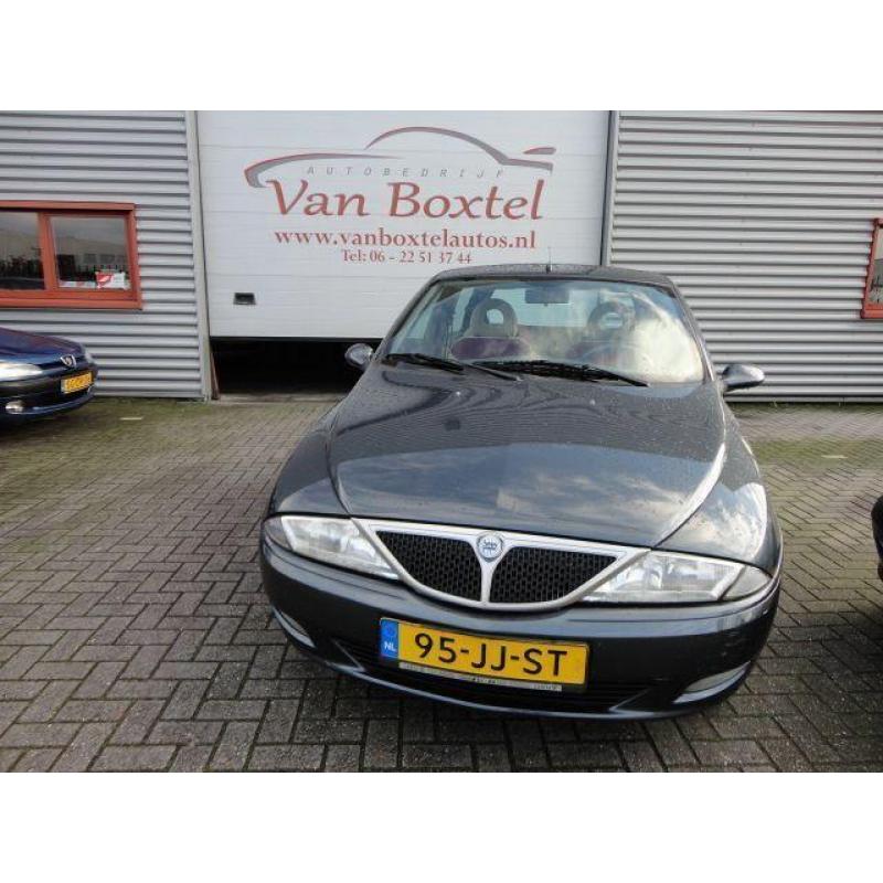 Lancia Ypsilon 1.2 LS 3deurs (bj 2002)