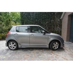 Suzuki Swift 1.5 Exclusive VVT 5D