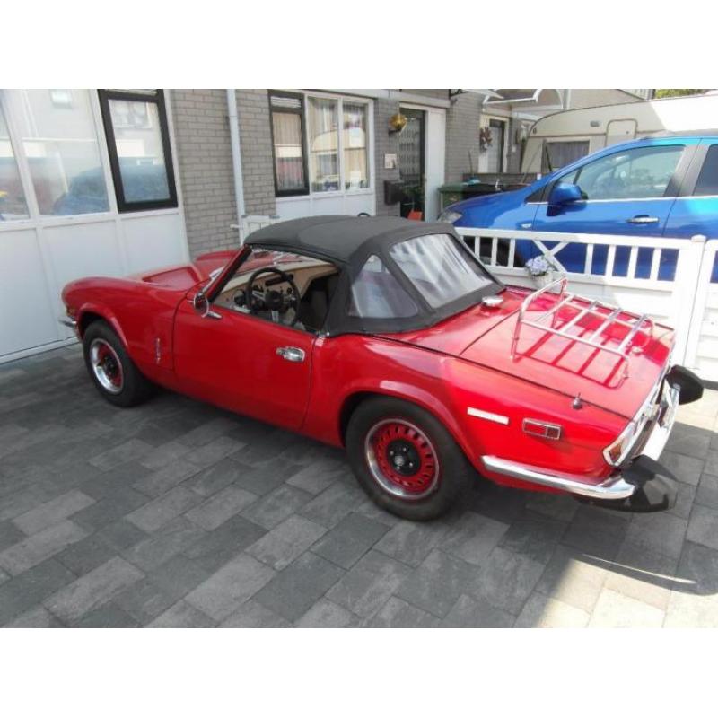 Triumph Spitfire 1.5 US 1974 Rood