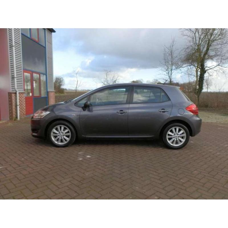 Toyota Auris 2.0 D-4D Exec. Bns VOL OPTIES