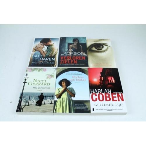6 boeken per doos verpakt (NIEUW) o.a. Safe Haven