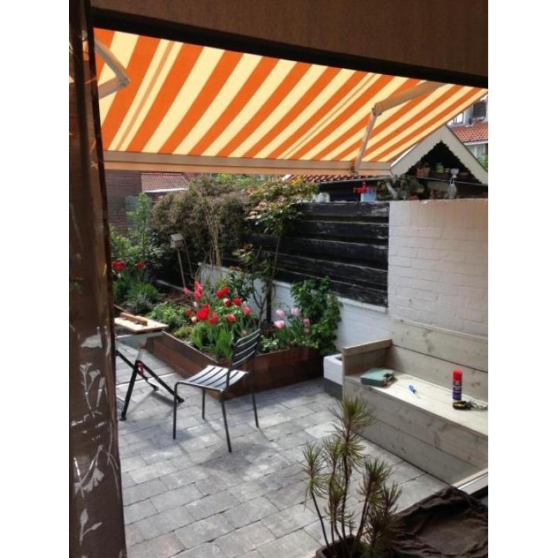 Op maat gemaakt zonweringdoek voor uw uitval/knikarmscherm!