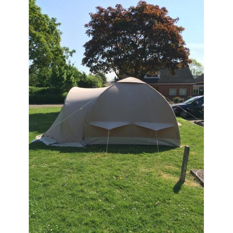 Karsten oppompbare tent 300 beige met luifels
