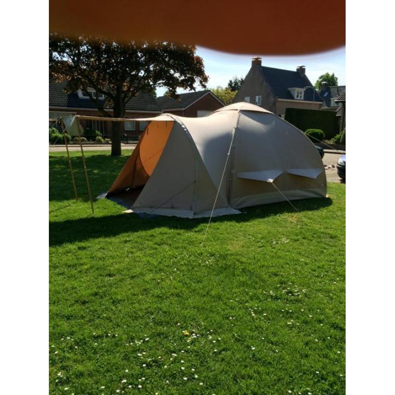 Karsten oppompbare tent 300 beige met luifels