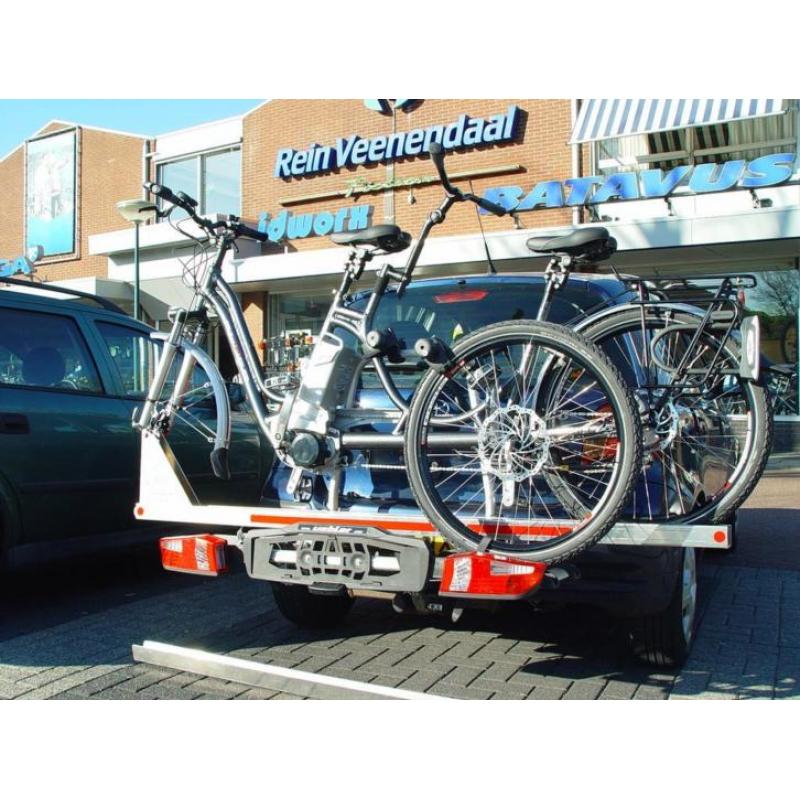 * > Lekker! Samen weg op de tandem! € 2250 met tandemdrager!