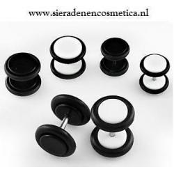 Nieuwe webshop met Piercings, Tunnels, Ringen e.d.