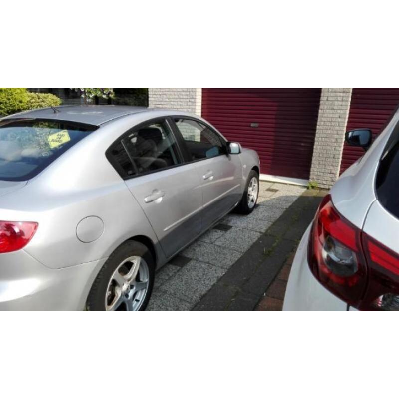 Mazda 3 1.6 Sedan Exclusive 2003 Grijs