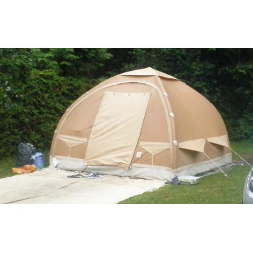 Karsten 300x300 (opblaasbare tent) MOET WEG