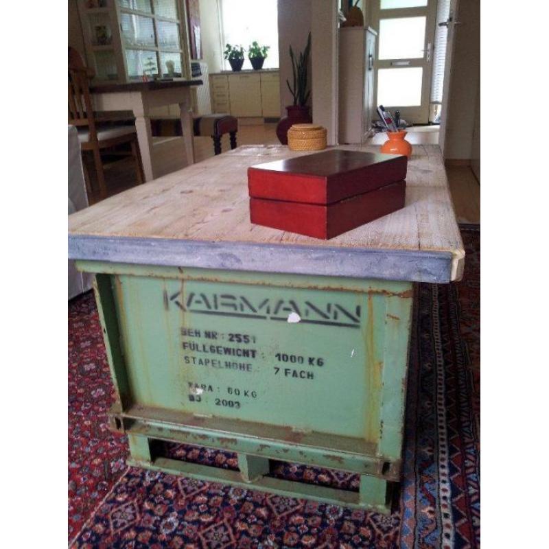 Salon tafel, Stapelbak, Industrie, Industrieel, Fabrieks,