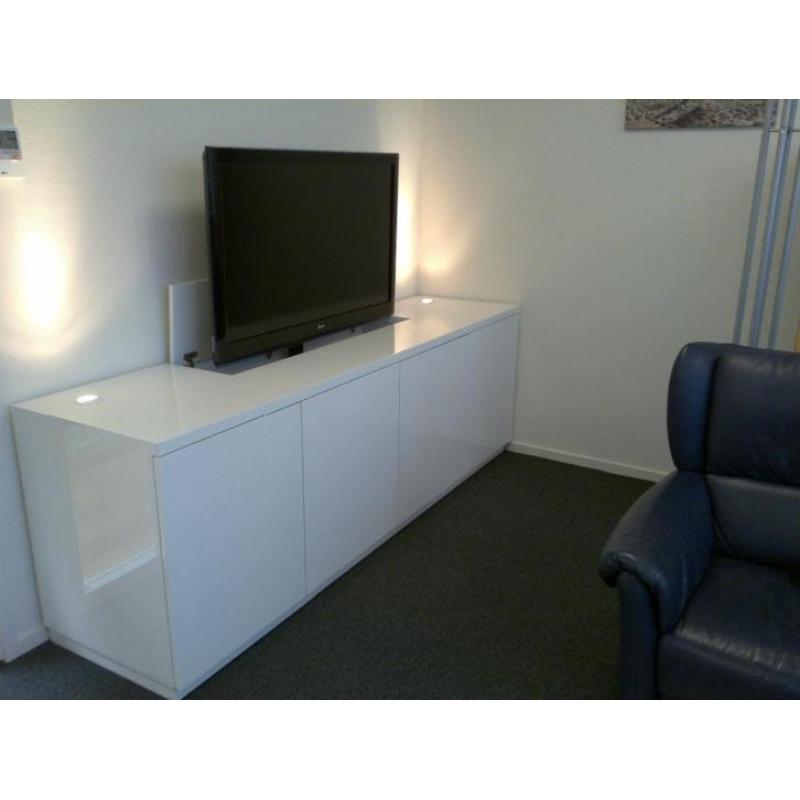 © TVLift bekijk onze nieuwe 2016 TV meubelen met liftsysteem