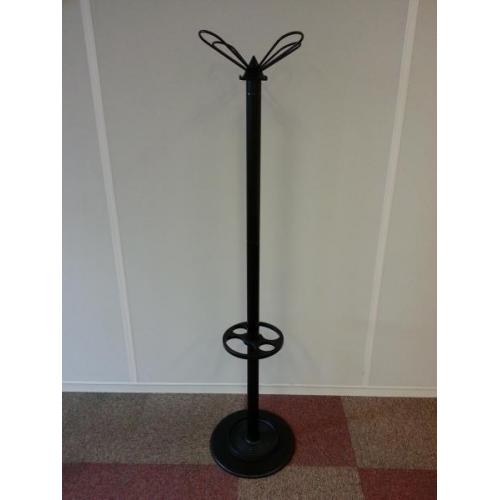 Staande zwarte kapstokken (200 stuks te koop)