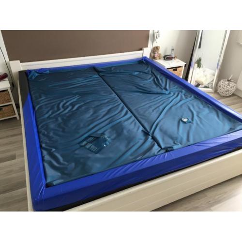 Twee watermatrassen softside met verwarming.