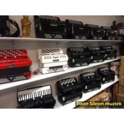 Demo Roland FR-7xB +3 jaar garantie, 5 mei winkel open.
