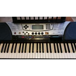 Yamaha keyboard 61 toetsen