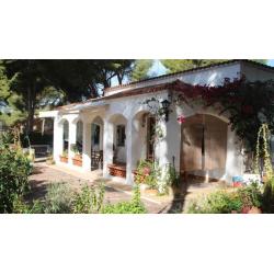 Beach villa in Moraira te koop (Costa Blanca, Spanje)