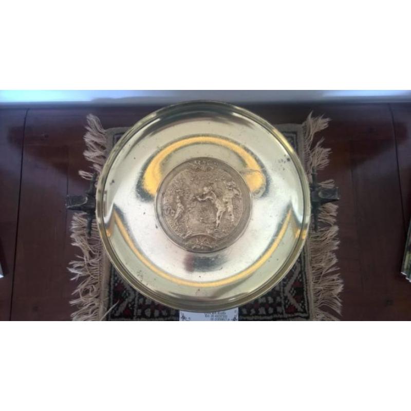 19e eeuwse bronzen tazza gesigneerd CH. Perron.