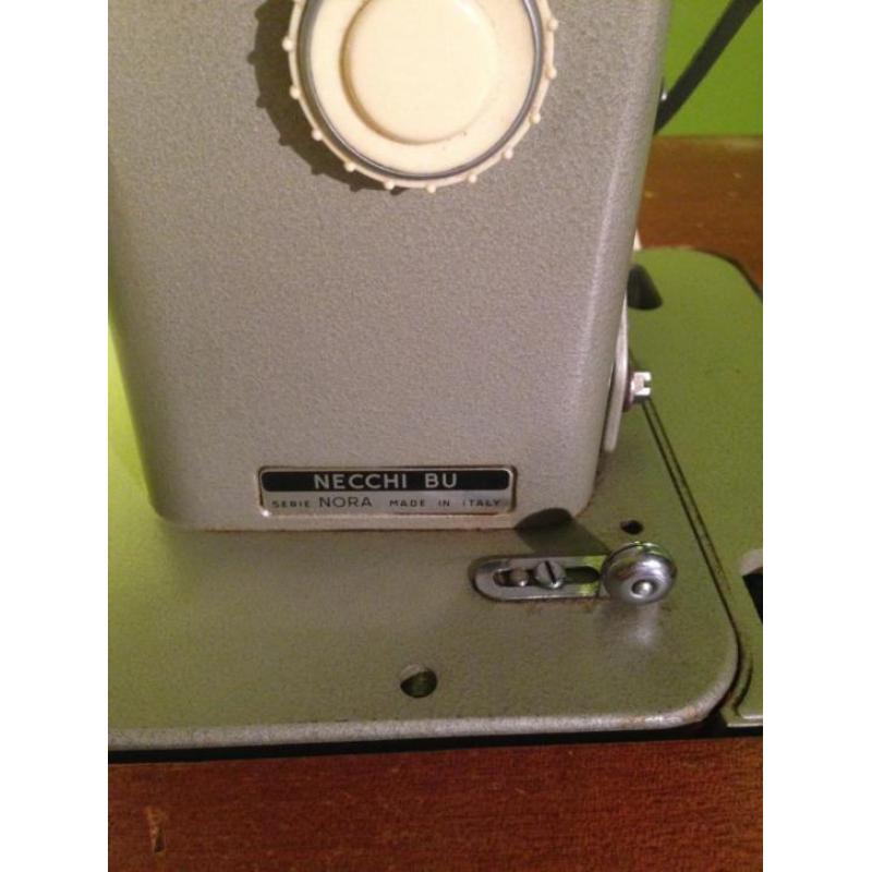 necchi naaimachine met ombouw