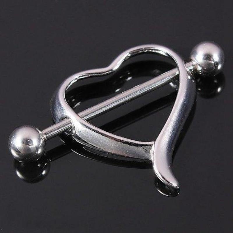 Hartvormige tepelpiercing