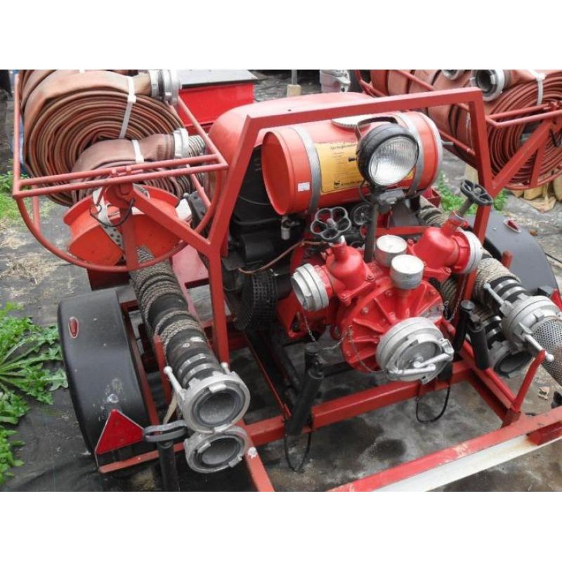 Motorspuitaanhanger Ziegler/Ajax geheel compleet 1978