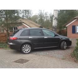 Fiat Croma 2.2 16V 2005 Grijs
