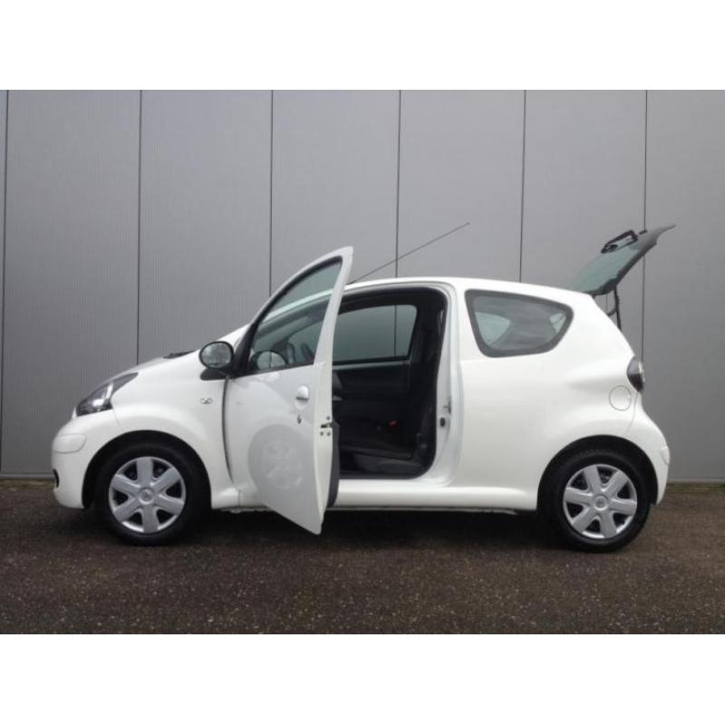 Toyota aygo 1.0 12v comfort / elektrisch pakket / 03-2012