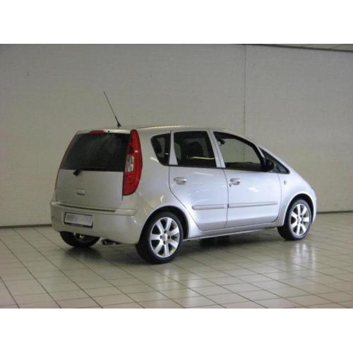 Mitsubishi Colt 1.3I MOTION 5 DEURS AIRCO (bj 2006)