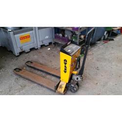 palletkar pallettruck met weegsysteem 900 kg 100 gr. precies