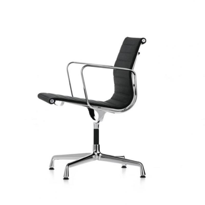 Grote voorraad Vitra EA107/108 Eames stoelen (TIP!)
