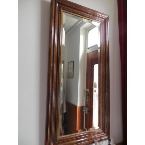 Te koop mooie spiegel met facetrand