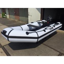 ZEER MOOIE COMPLETE SET 330cm BOOT + 2.5pk 4takt NIEUW!!!