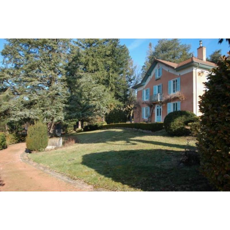 Landhuis in Rhône-Alpes - 480m2 - 7 kamers - 3 badkamers