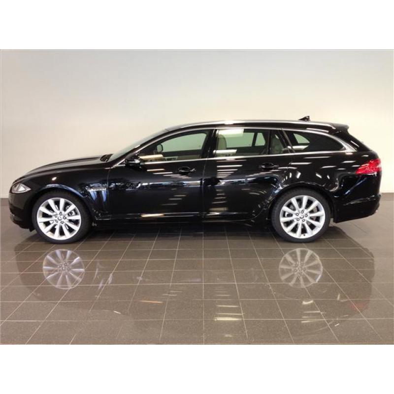 Jaguar XF 3.0D 240 SPORTBRAKE BUSINESS ED