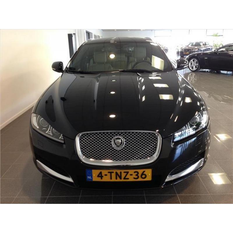 Jaguar XF 3.0D 240 SPORTBRAKE BUSINESS ED