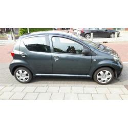 Toyota Aygo1.0 5 DRS 2007 Grijs Metallic