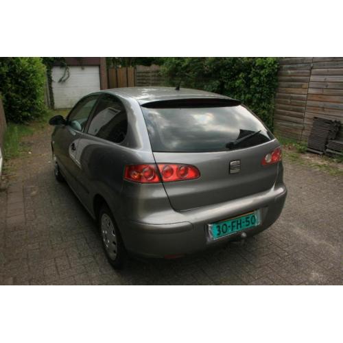 Seat Ibiza 1.4 16V 55KW 2003 Grijs